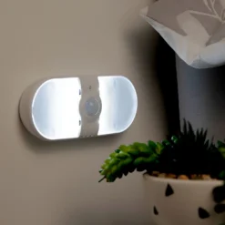 Arlec LED Motion Utility Light -None || EGLO || Energizer Sales 12823645 2805007579920175