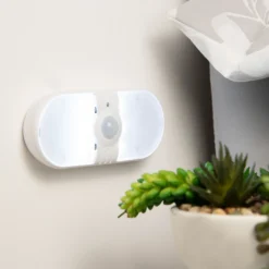 Arlec LED Motion Utility Light -None || EGLO || Energizer Sales 12823645 9085007579862734