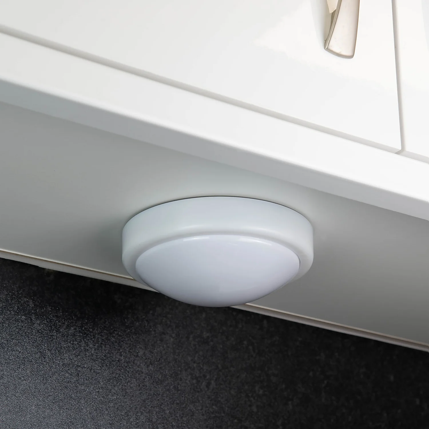 Arlec Round LED Push Light 3 Arlec Round LED Push Light - Image 3