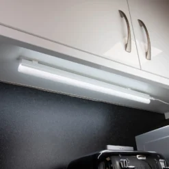 Arlec 8W Cool White Bar Light