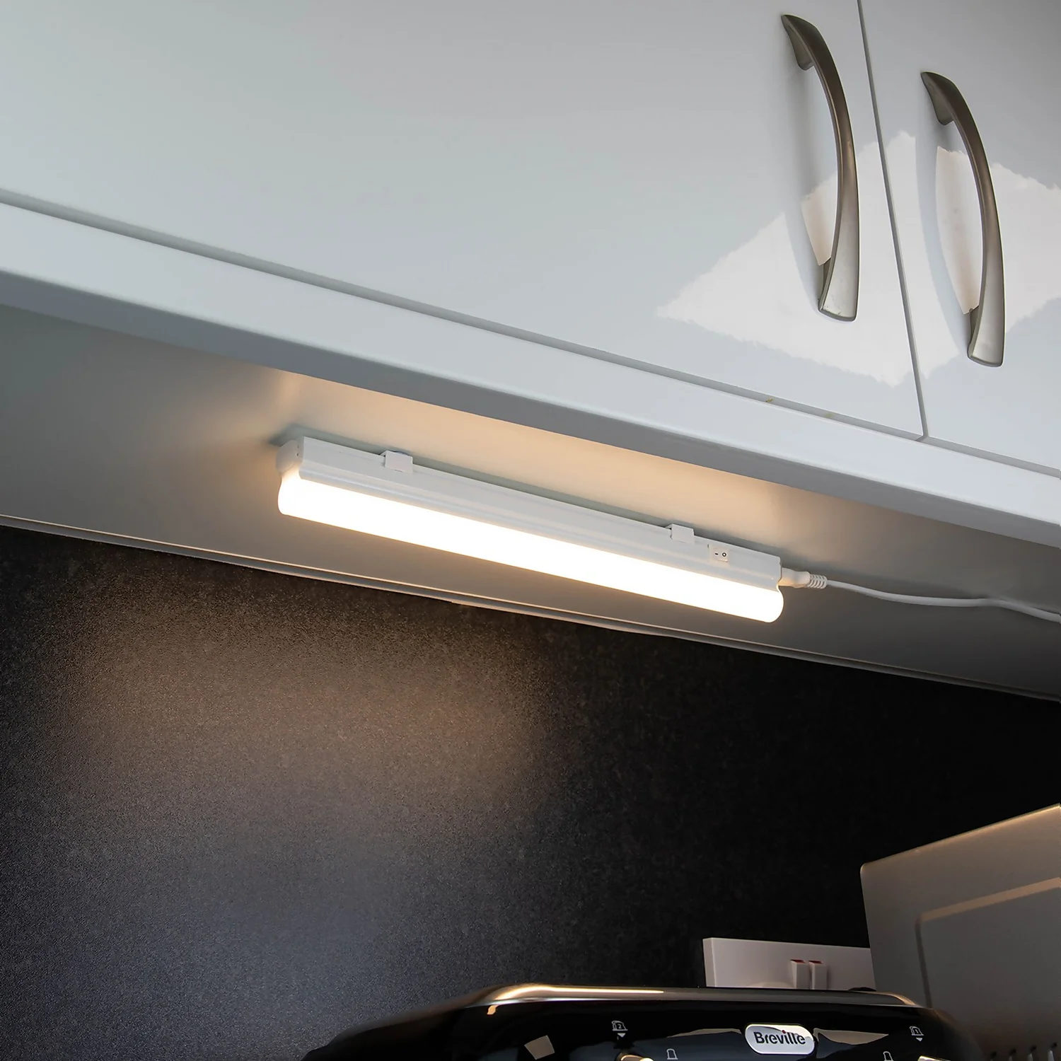 Arlec LED 4W Bar Light 1 Arlec LED 4W Bar Light