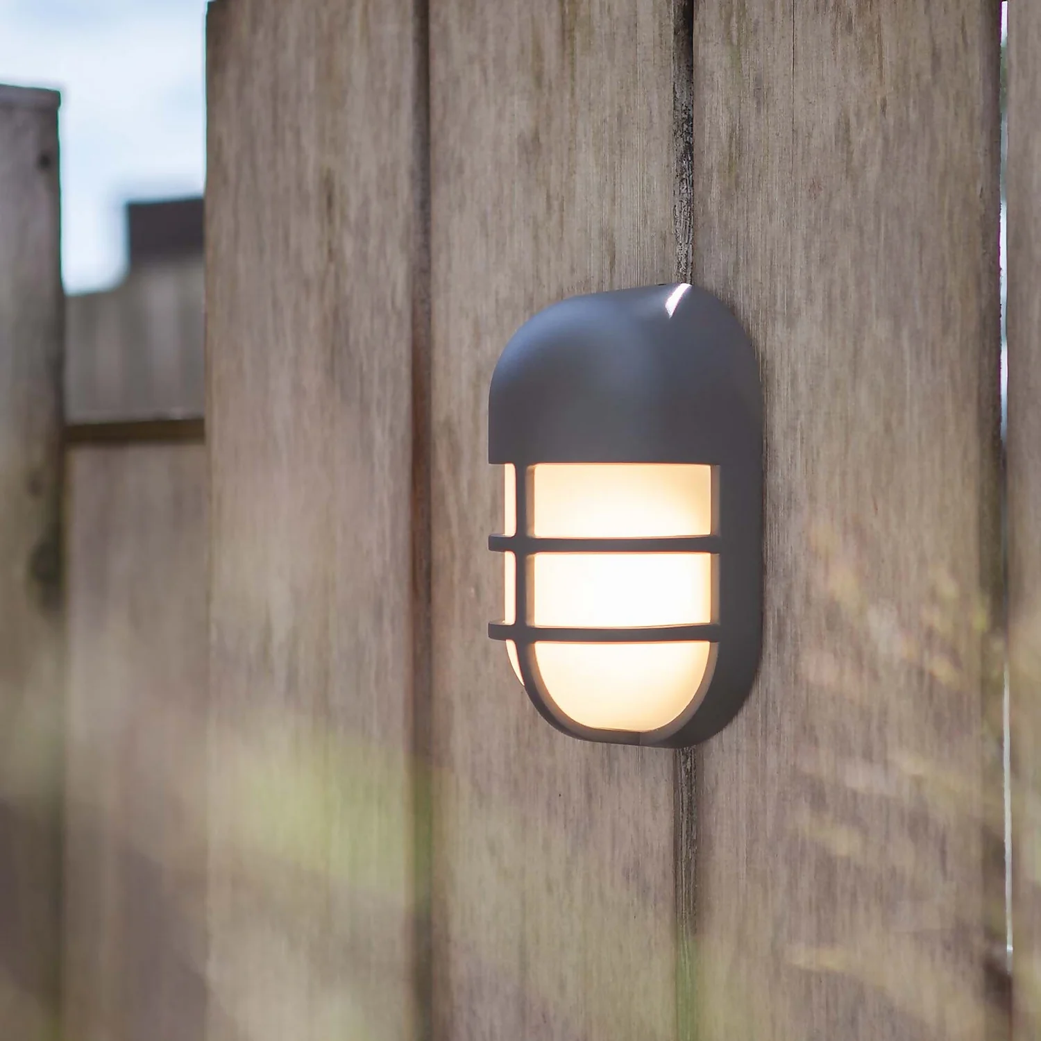 Lutec Bullo Outdoor Bulkhead Light - Anthracite 3 Lutec Bullo Outdoor Bulkhead Light - Anthracite - Image 3