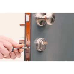 None Bold Cylinder Smart Security Lock SX-33 UK -None || EGLO || Energizer Sales 12840994 1024833204762579