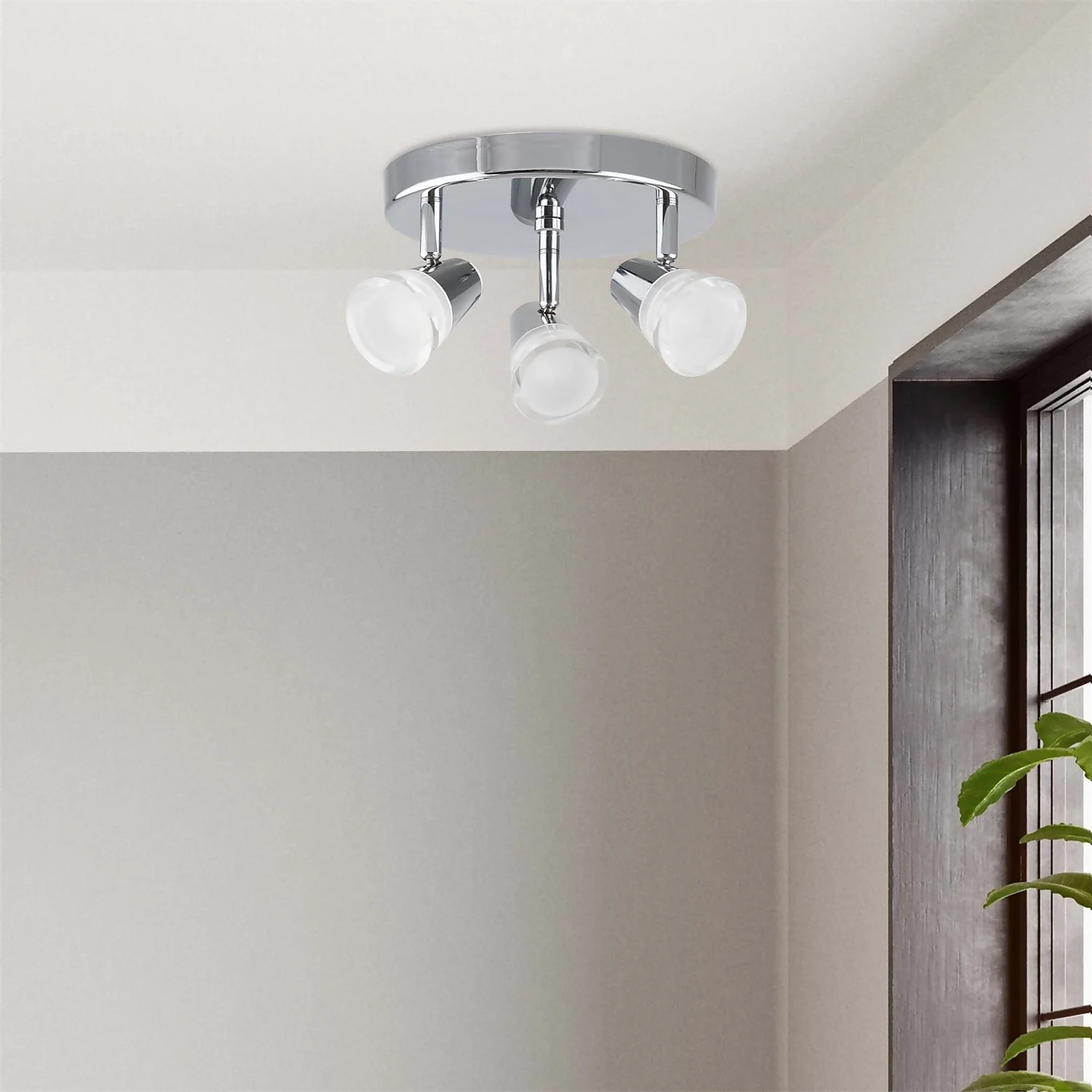 Rhea 3 Lamp Spotlight Plate - Polished Chrome 2 Rhea 3 Lamp Spotlight Plate - Polished Chrome - Image 2