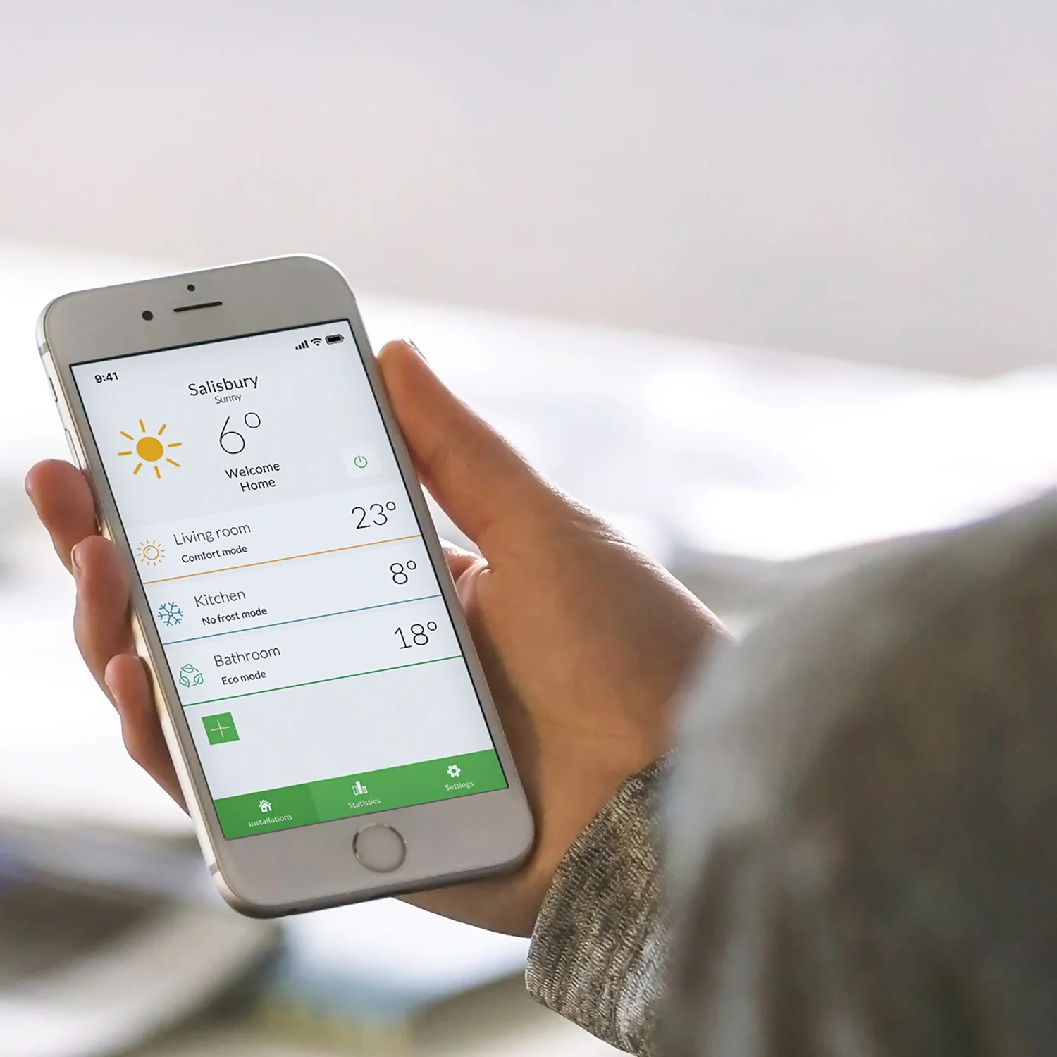 TCP Wall Mounted Oil Filled Radiator With Smart Features In White - 750W 4 TCP Wall Mounted Oil Filled Radiator With Smart Features In White - 750W - Image 4