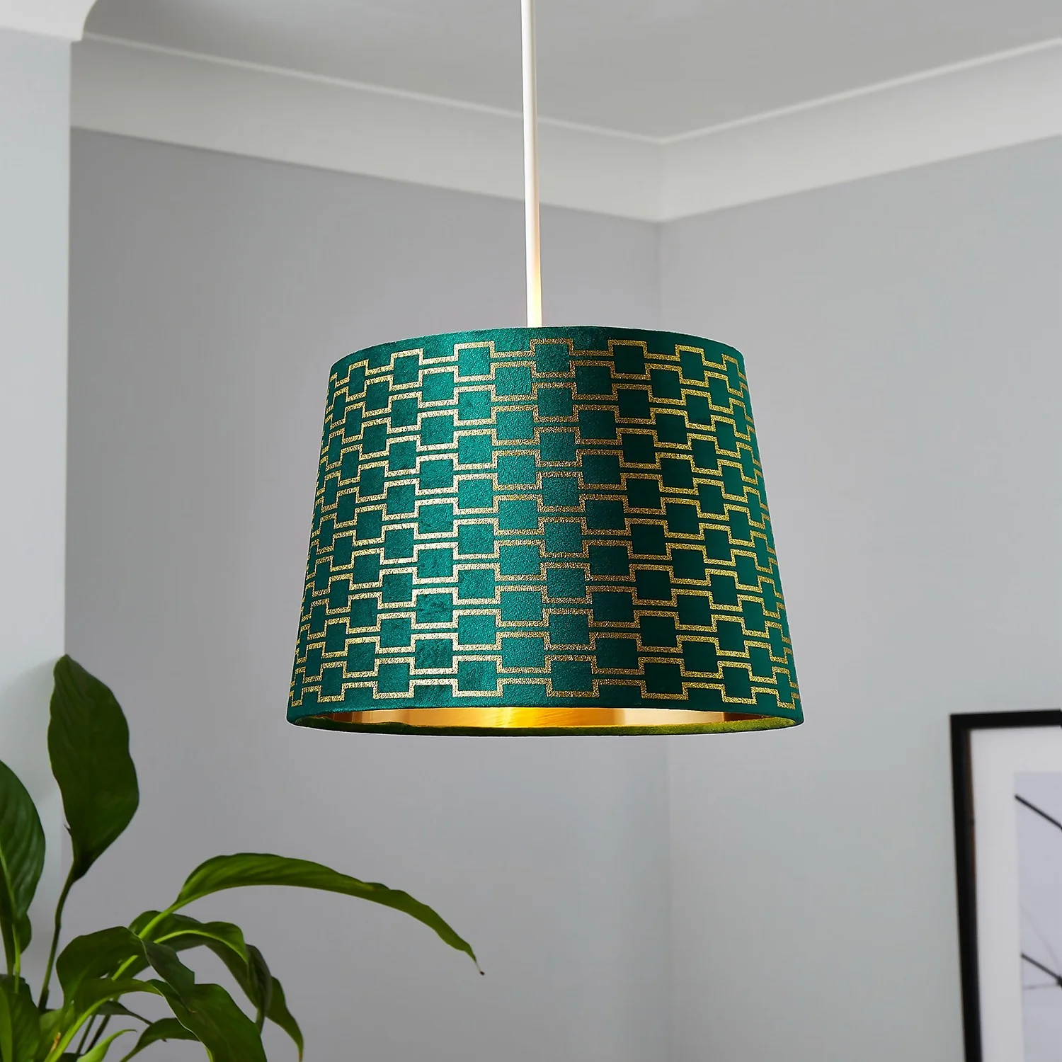 Mia Velvet 30cm Patterned Lamp Shade - Emerald 1 Mia Velvet 30cm Patterned Lamp Shade - Emerald