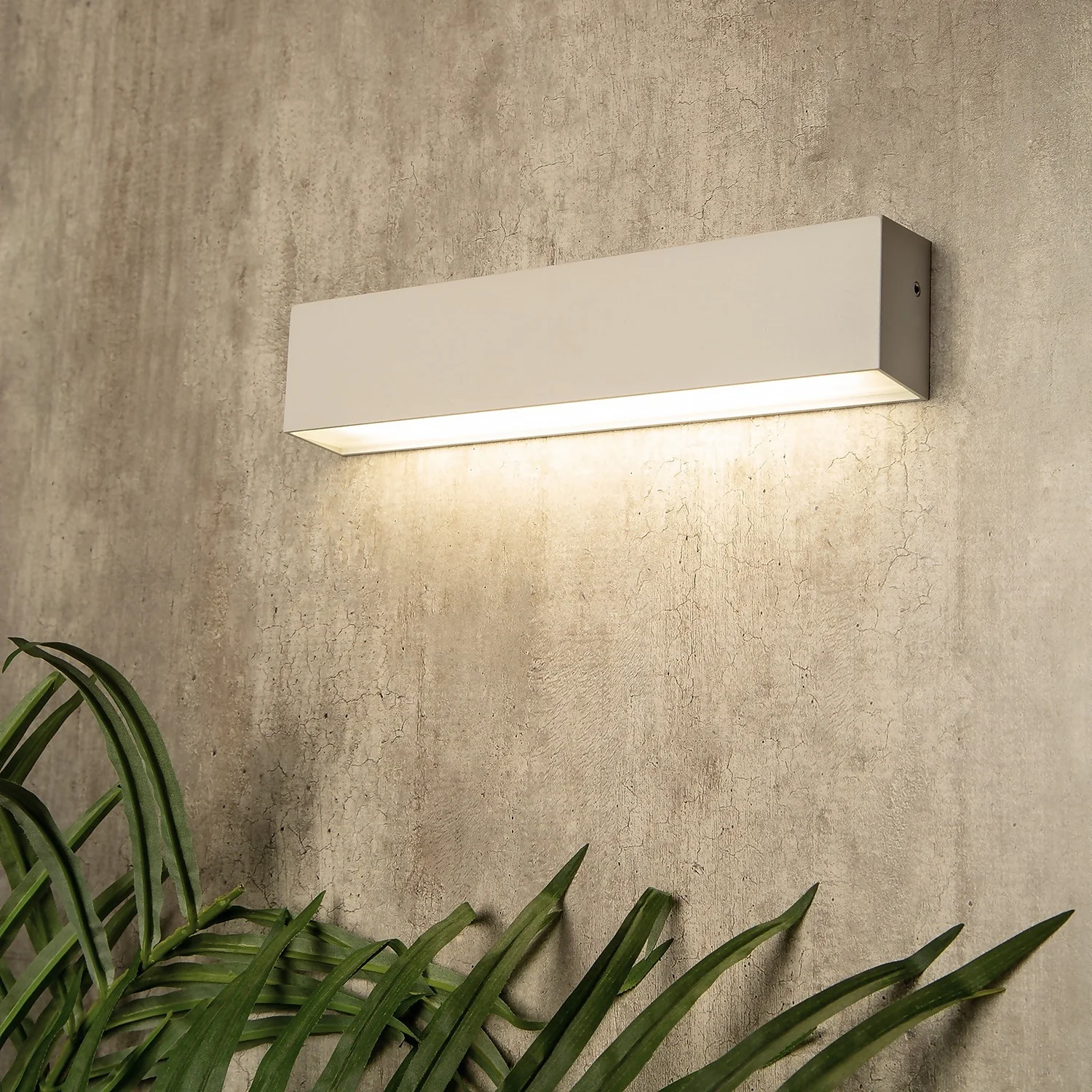 Cannes 10w Outdoor LED Linear Wall Light (IP54) - White 1 Cannes 10w Outdoor LED Linear Wall Light (IP54) - White