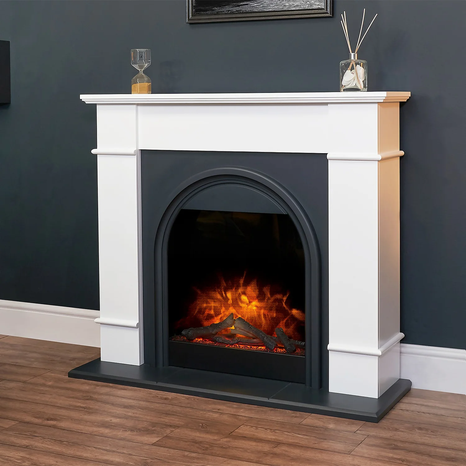 Αδάμ Adam Chesterfield Electric Fireplace Suite With Flat To Wall Fitting In White & Charcoal Grey, 44 Inch 2 Αδάμ Adam Chesterfield Electric Fireplace Suite With Flat To Wall Fitting In White & Charcoal Grey, 44 Inch - Image 2